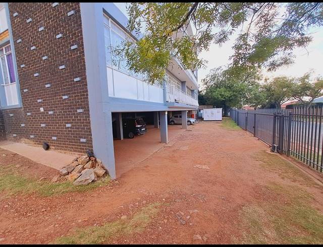 1 BEDROOM PROPERTY TO RENT IN SUNNYRIDGE